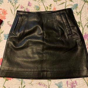 Faux leather mini skirt